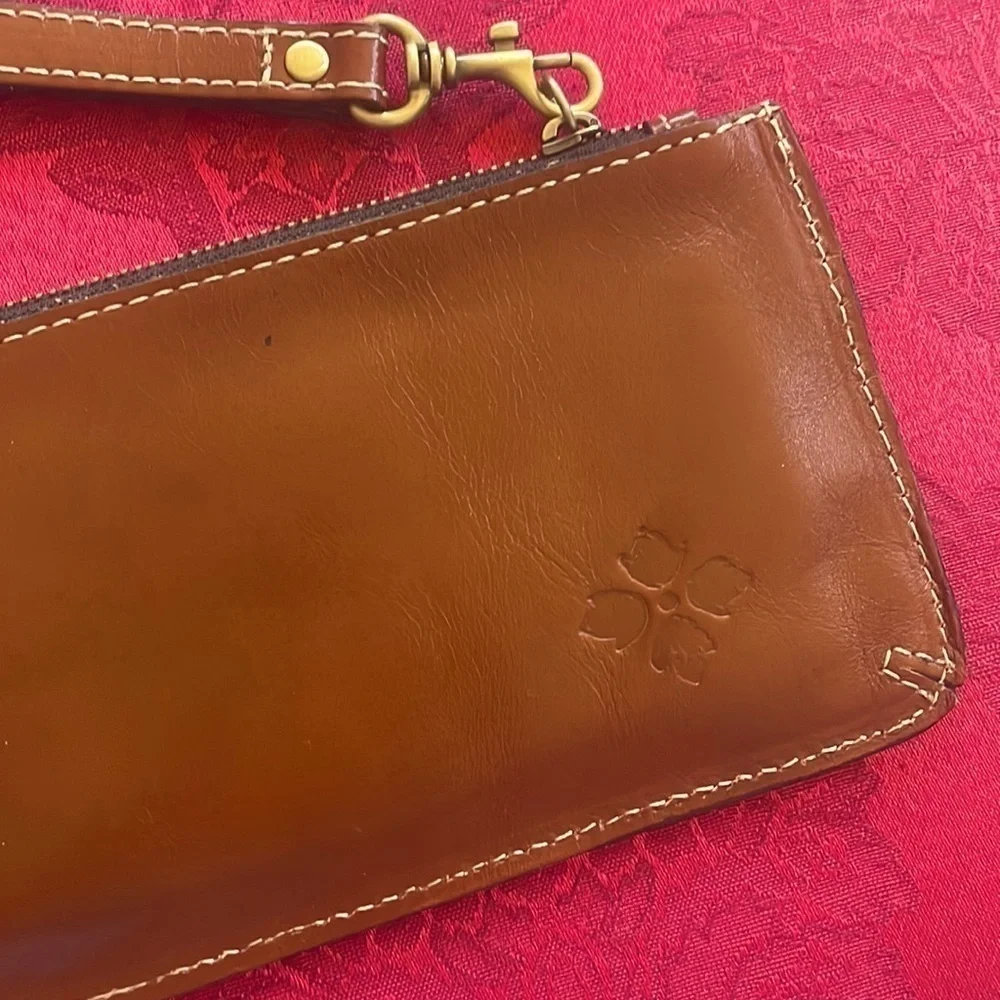 Brand New Patricia Nash Genuine Tooled Leather St. Croce Zippered Wristlet
